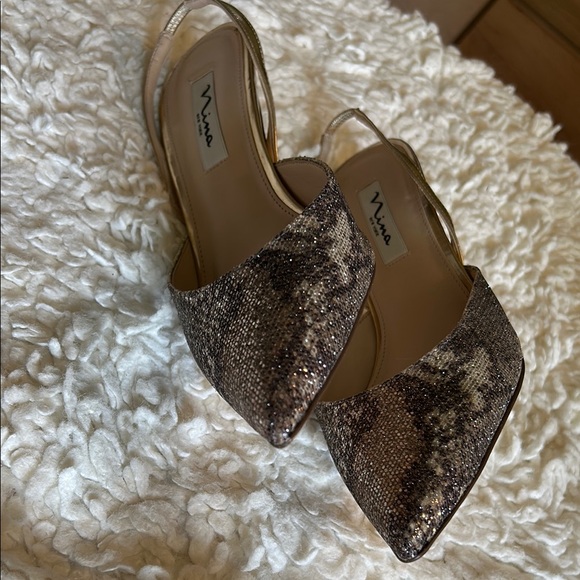 Nina Gold Heels Sparkly Kitten Slingbacks - Picture 10 of 12